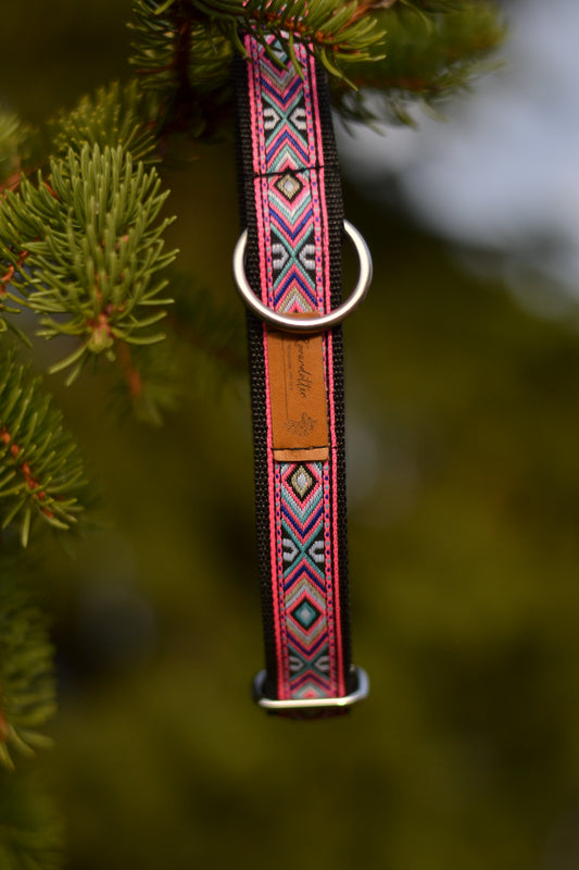 Halsband mönstrad - justerbart